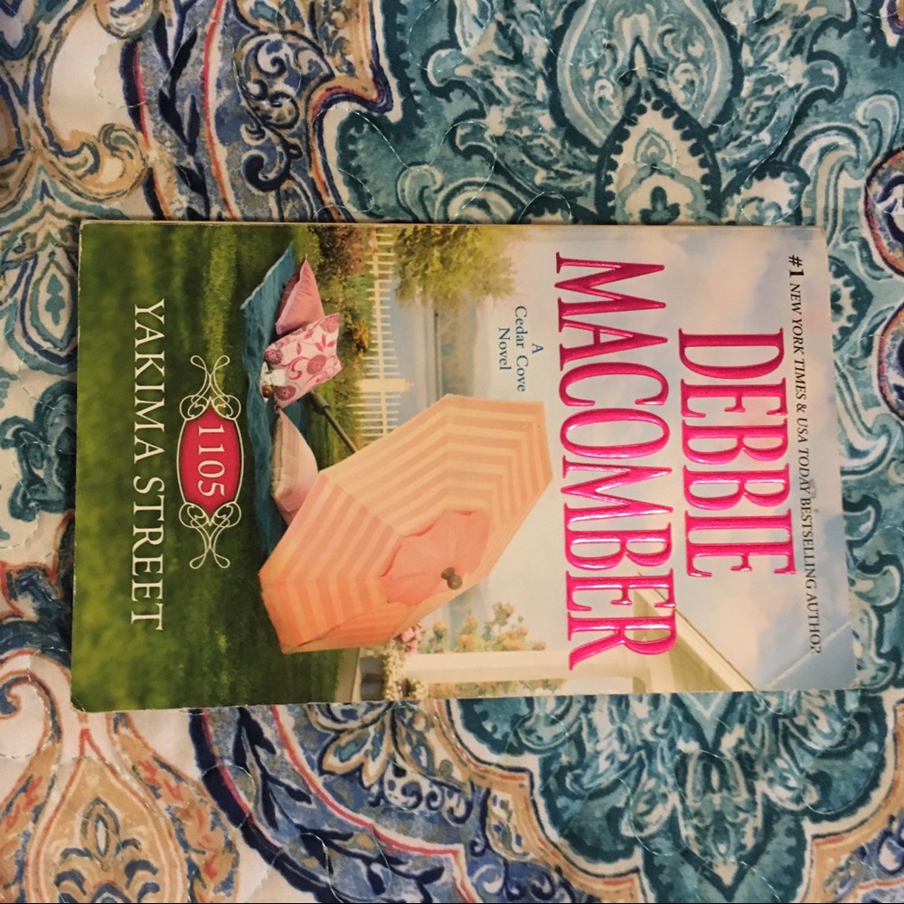 Book bundle - Picture 2 of 6